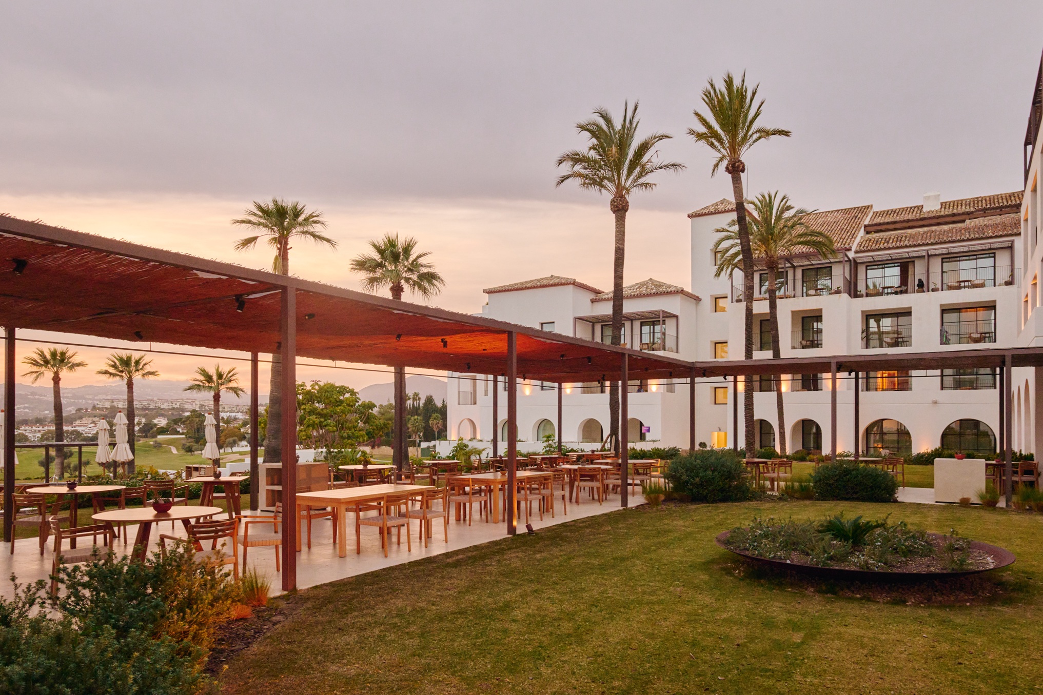 La Zambra Resort