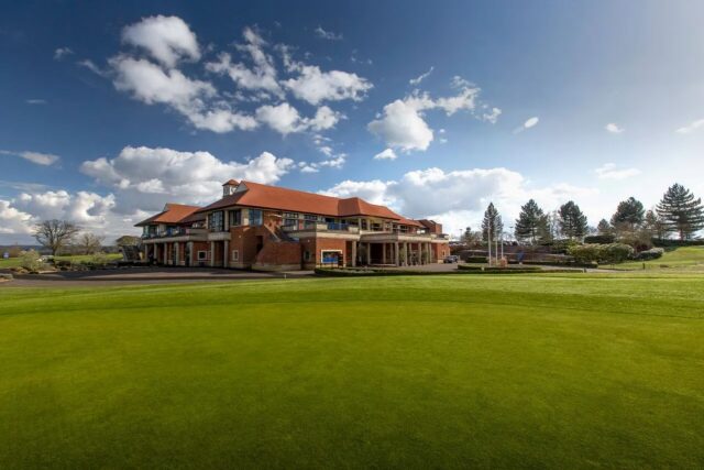 Book a UK golf break at The Oxfordshire Golf Hotel & Spa