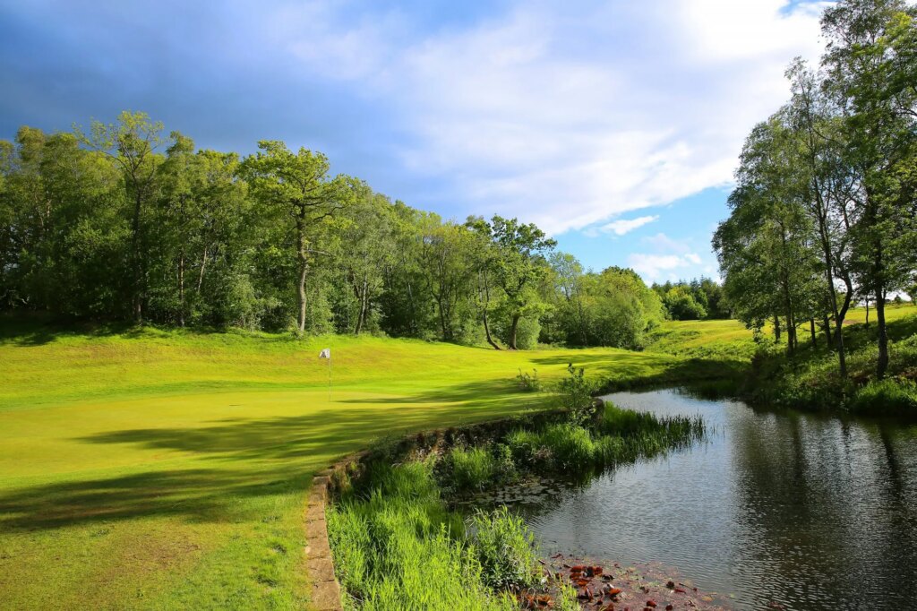 Play golf in England at Linden Hall Golf Course