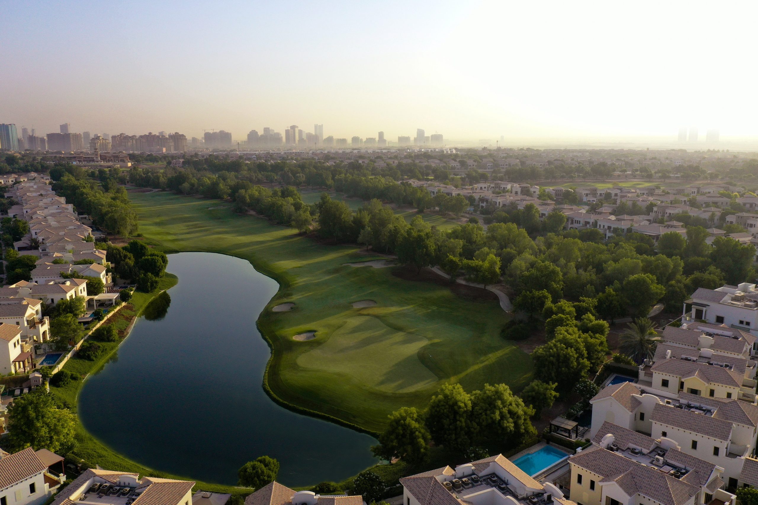 Jumeirah Earth Course in Dubai