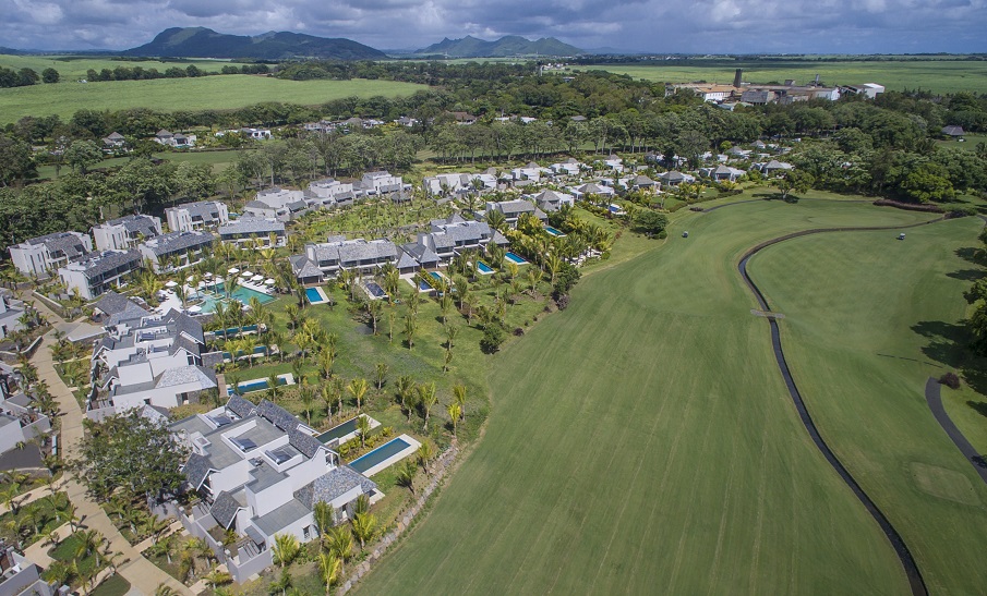 The Bay Club at Anahita