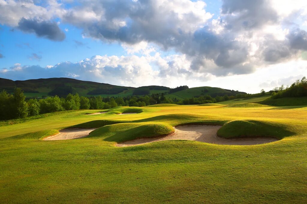 Play golf in Scotland at Cardrona Golf Course