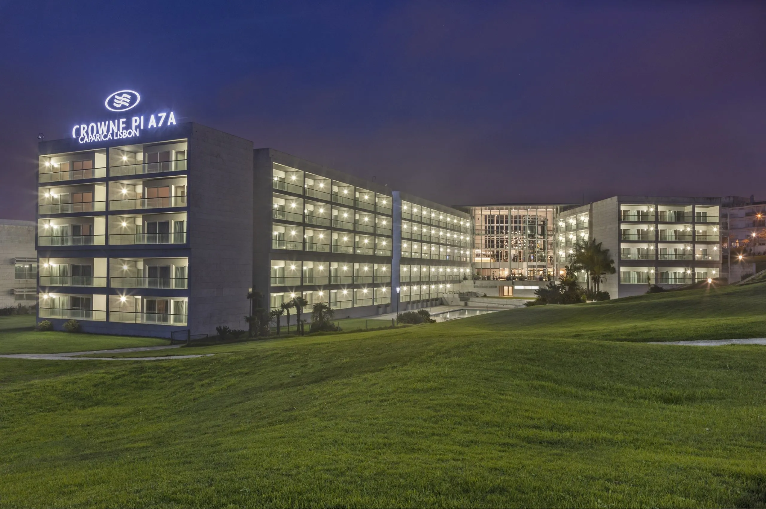 Book your Lisbon golf holiday to Crowne Plaza Caparica Lisbon