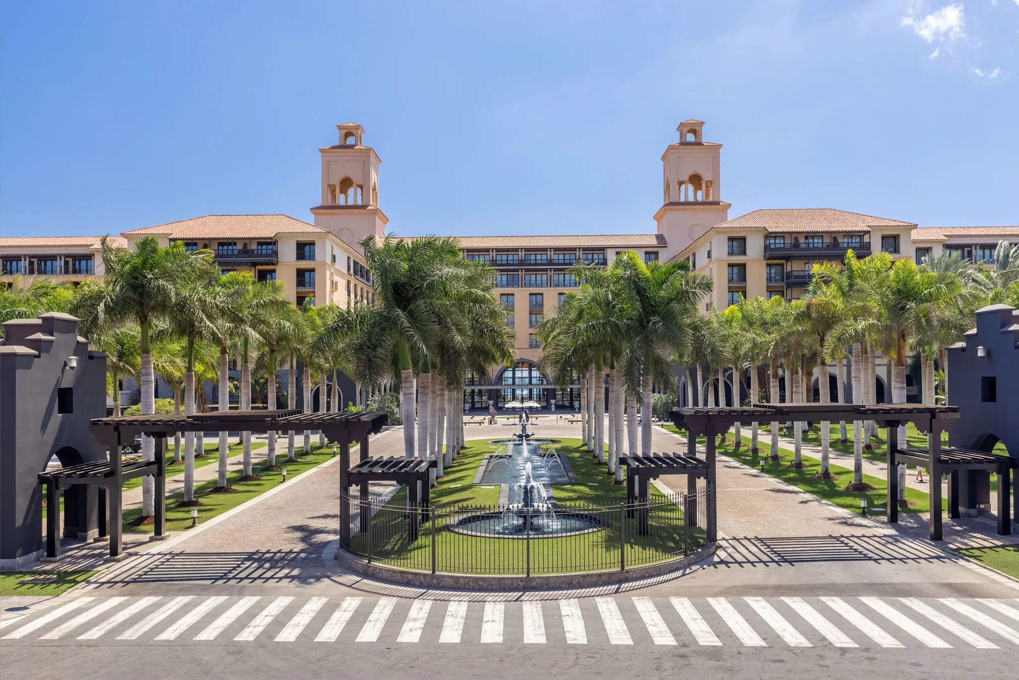Book your golf holiday in Gran Canaria at Lopesan Costa Meloneras Resort
