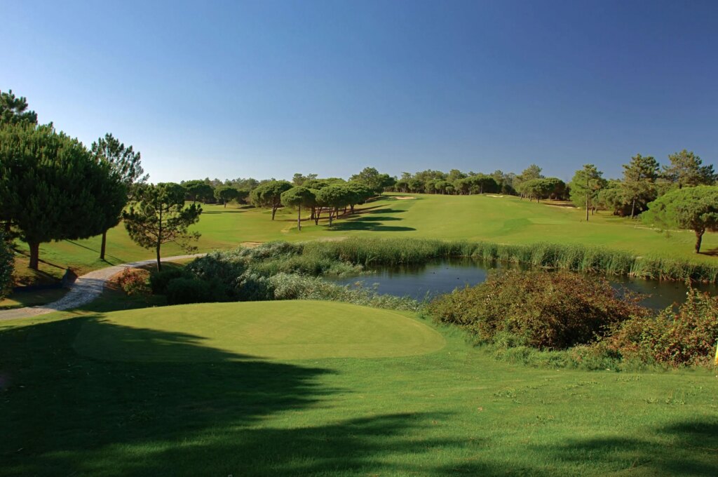 Play golf in Portugal at San Lorenzo Golf Course