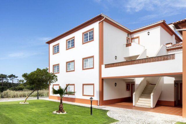 Praia D'El Rey Marriott Golf & Beach Resort Apartments.