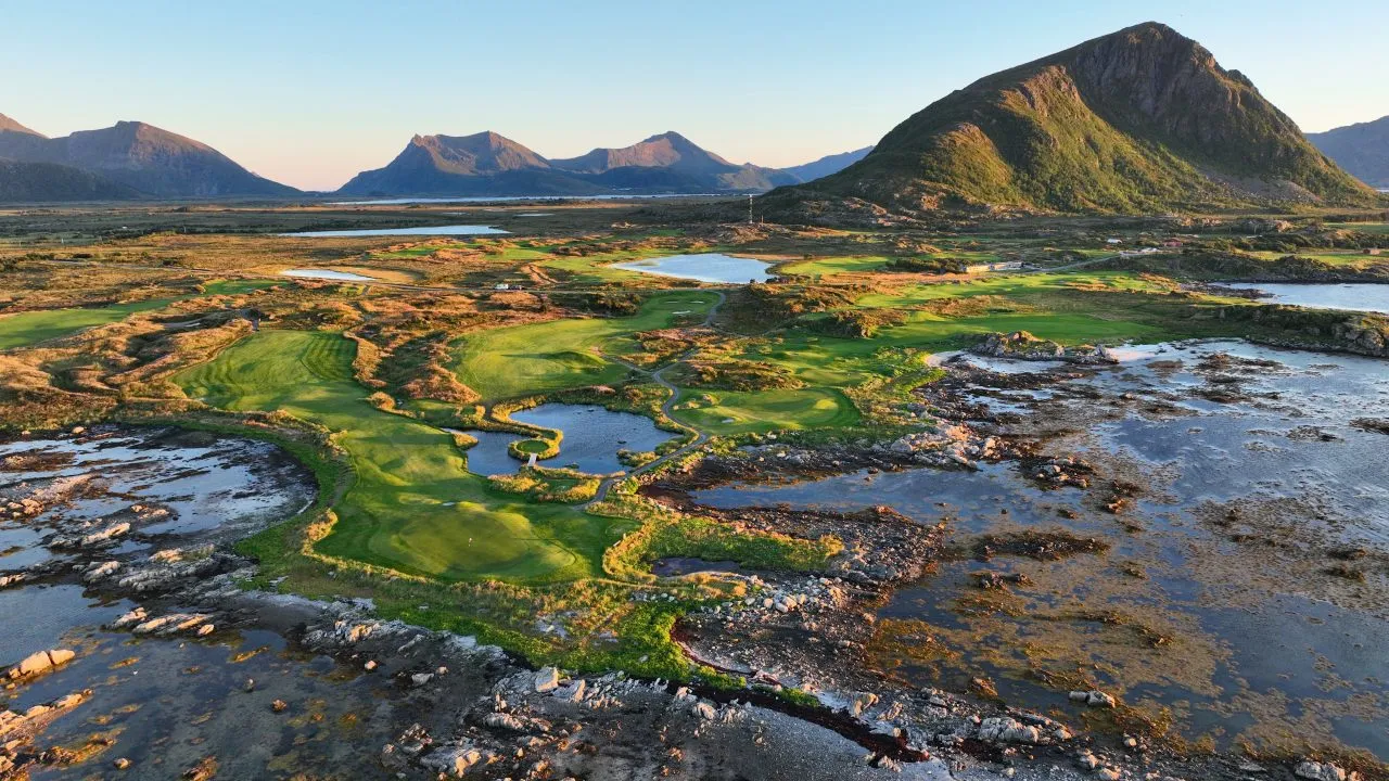 Lofoten Links