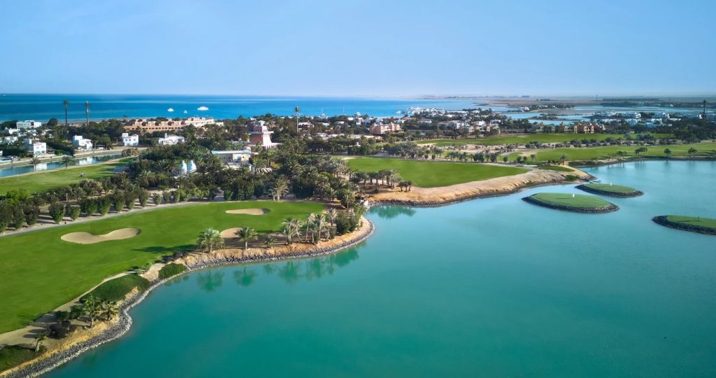 Play golf in Egypt at El Gouna Golf Club