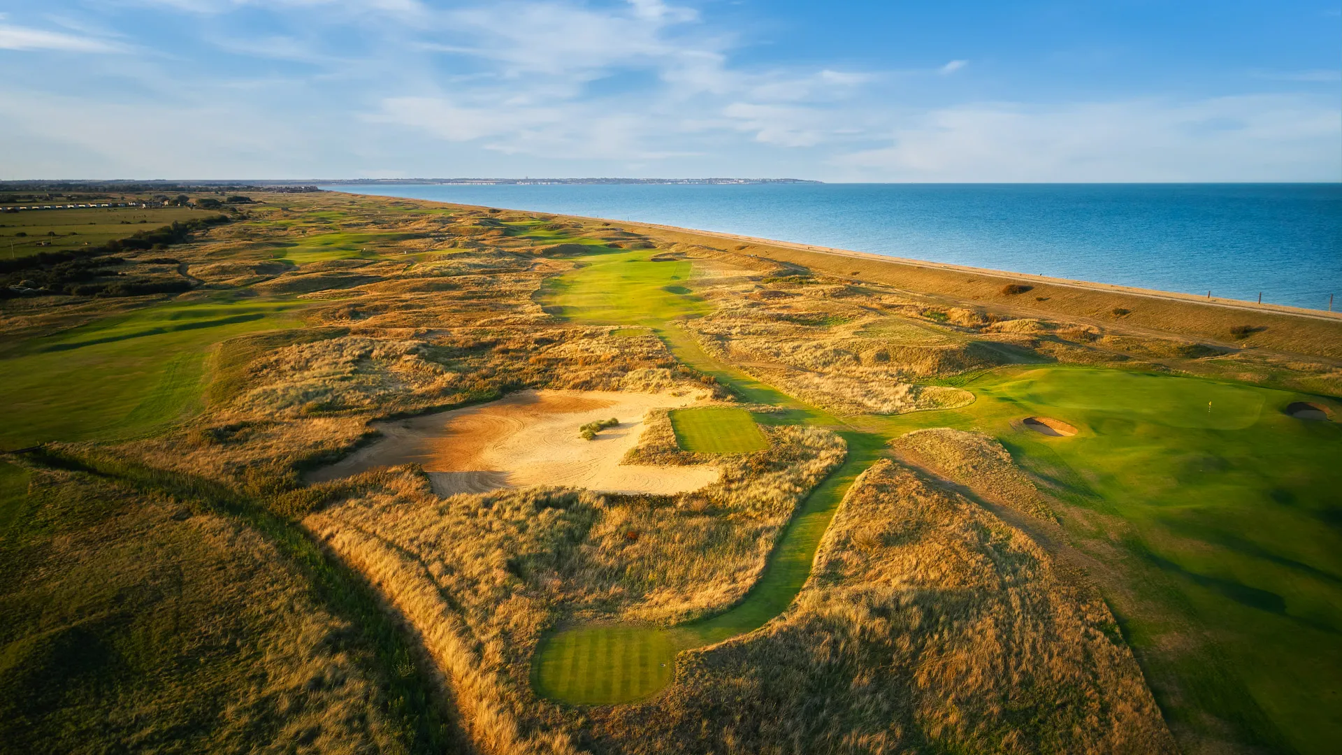 Play golf in England at Royal Cinque Ports Golf Club