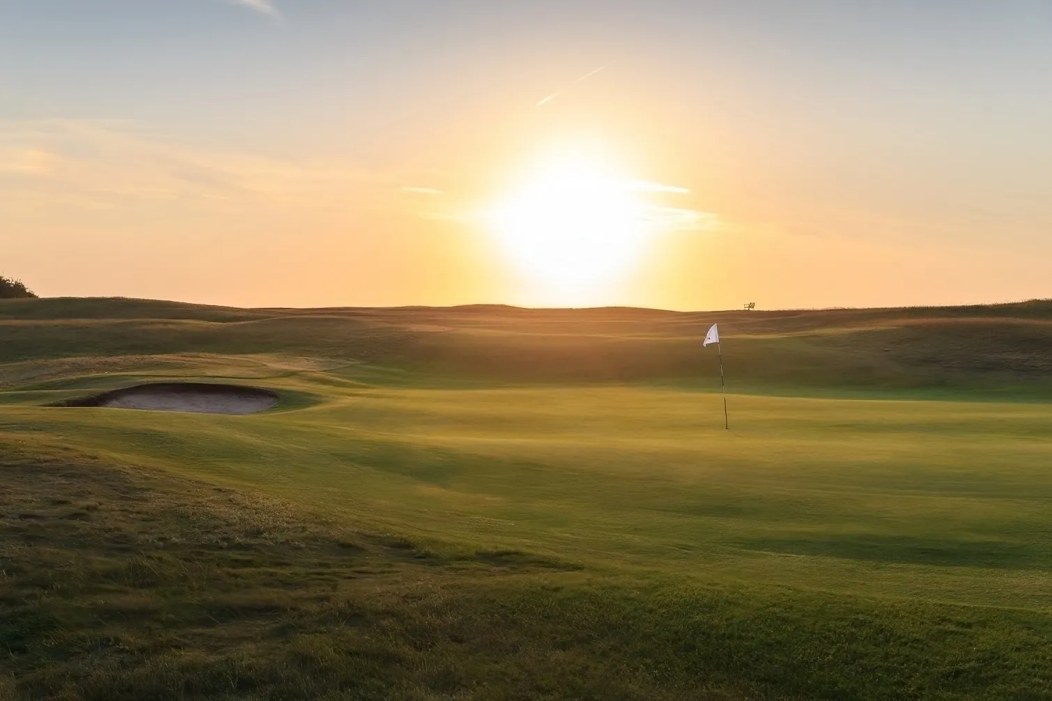 Play golf in England at Hunstanton Golf Club