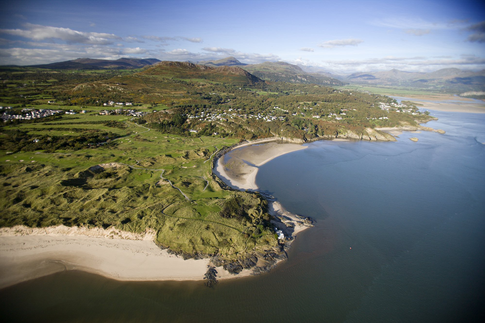 Play golf in Wales at Porthmadog Golf Club
