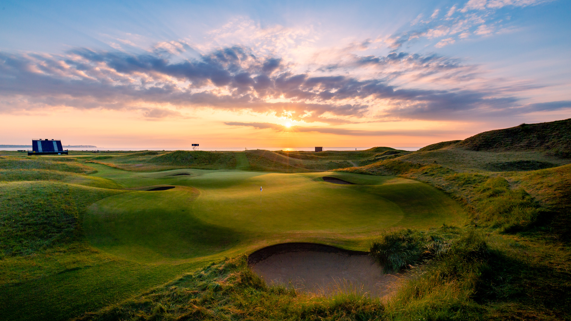 Play golf in England at Royal St George's Golf Club
