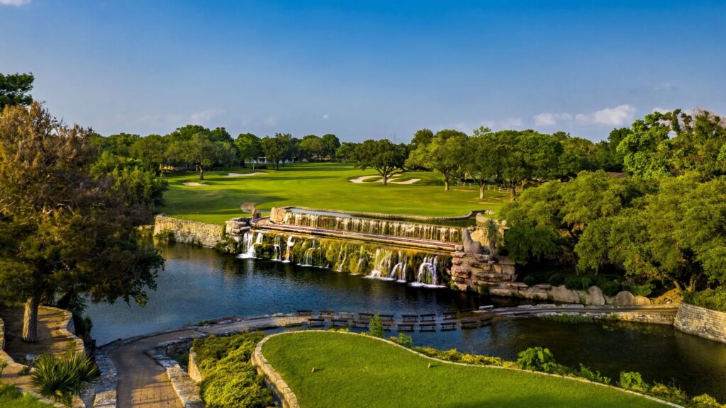 Play golf in Texas at Slick Rock Golf Course, Horseshoe Bay Golf Resort